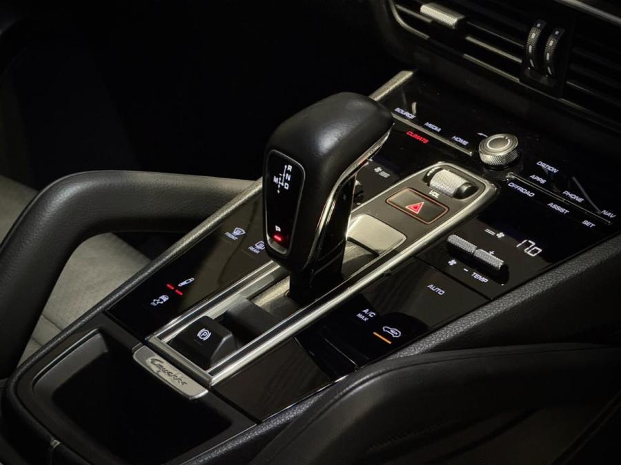 CAYENNE COUPE - Image 7